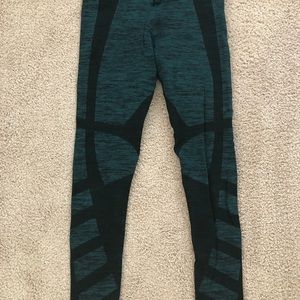 NUX Seamless yoga pants. SMALL. Made in USA